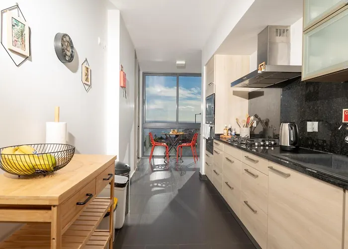 Amethyst By Lovelystay *